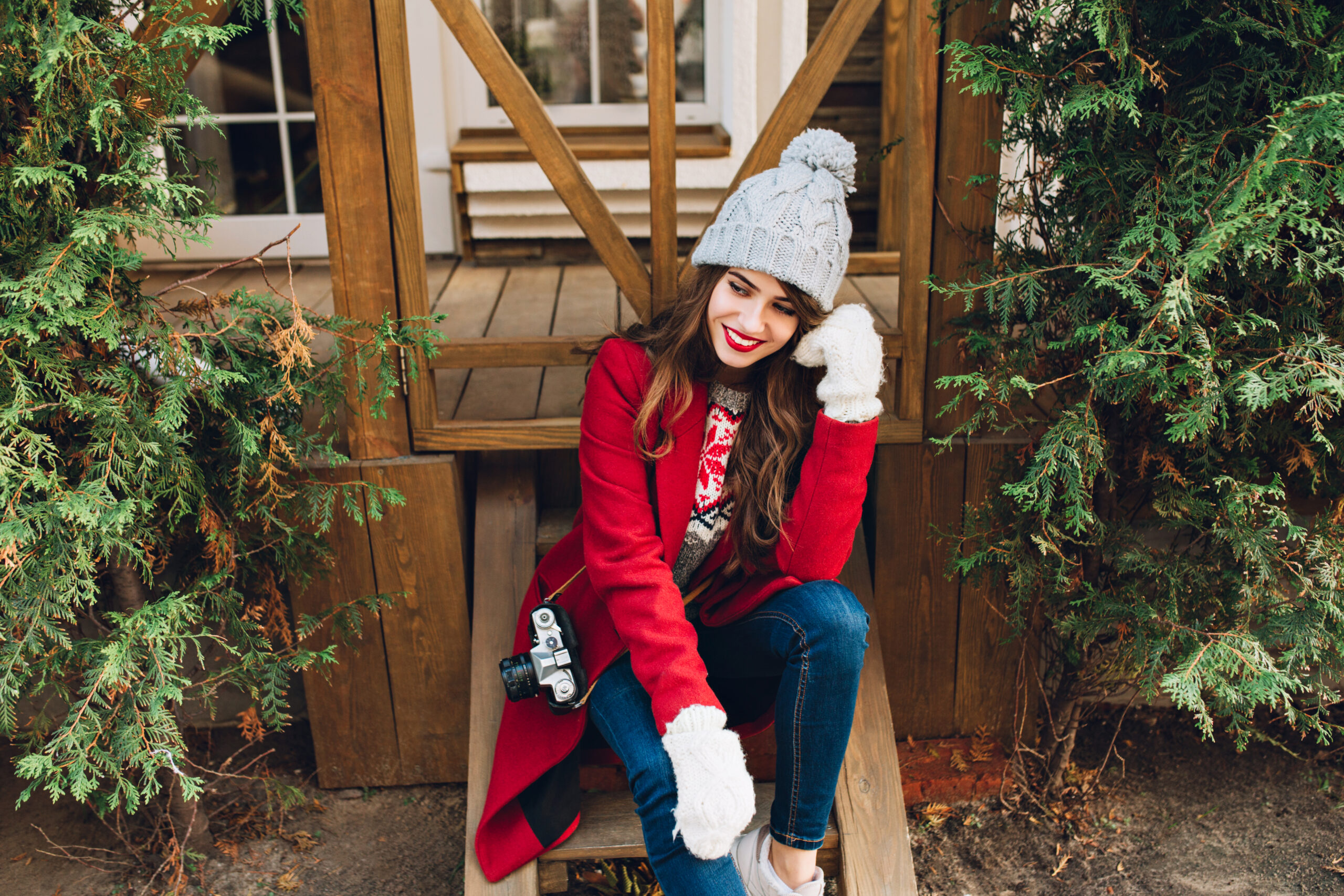 Winter Outfits Female: Stylish and Comfortable Ideas for Every Occasion